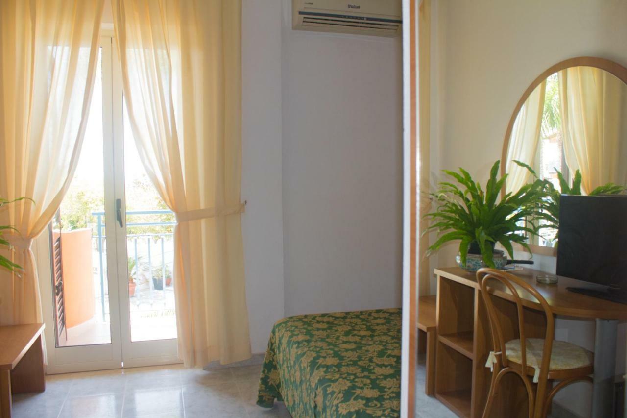 Hotel Grotticelle Capo Vaticano Ngoại thất bức ảnh